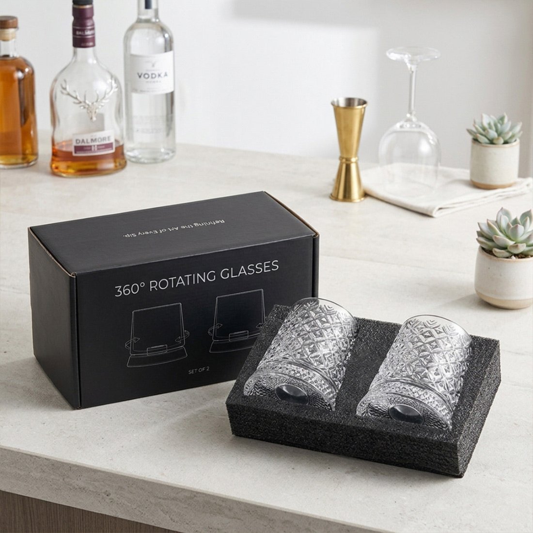 Gift box with two ArtZ Tokyo Crystal glasses and bases